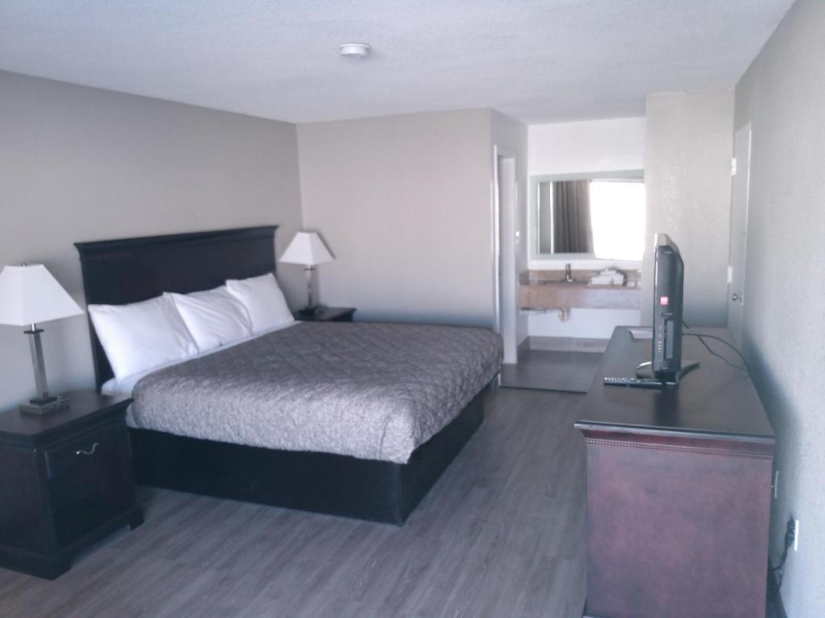 Gateway Motel 2*